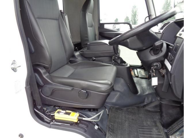 MITSUBISHI FUSOU FIGHTER 2023