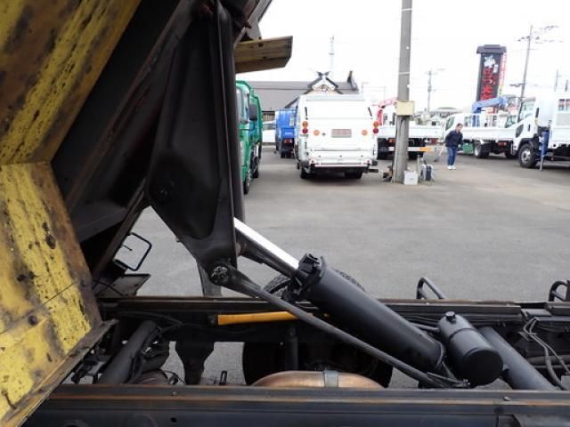 MITSUBISHI CANTER 2015