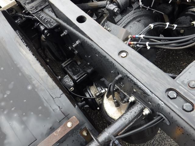 NISSAN DIESEL Quon 2017