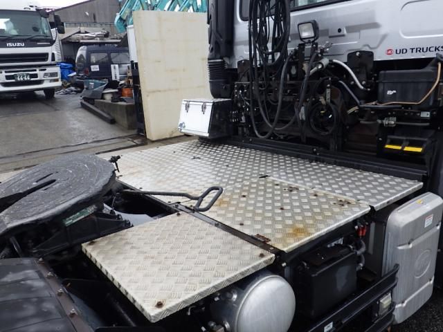 NISSAN DIESEL Quon 2017