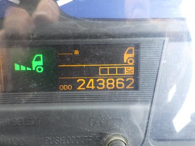 NISSAN DIESEL Quon 2017