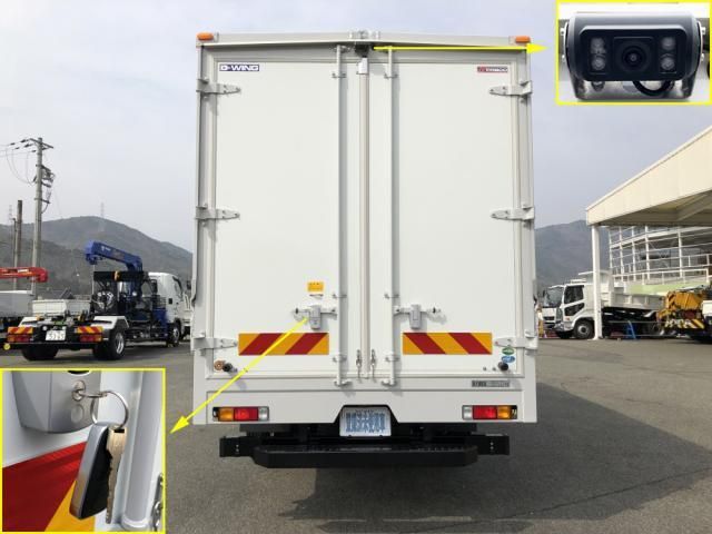 MITSUBISHI CANTER 2025