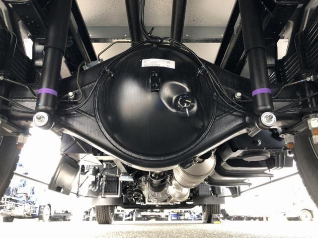 MITSUBISHI CANTER 2025