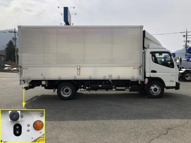 MITSUBISHI CANTER 2025