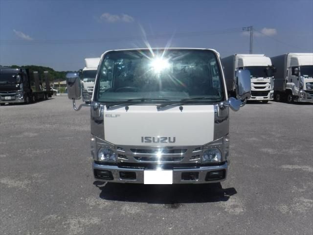 ISUZU ELF 2018
