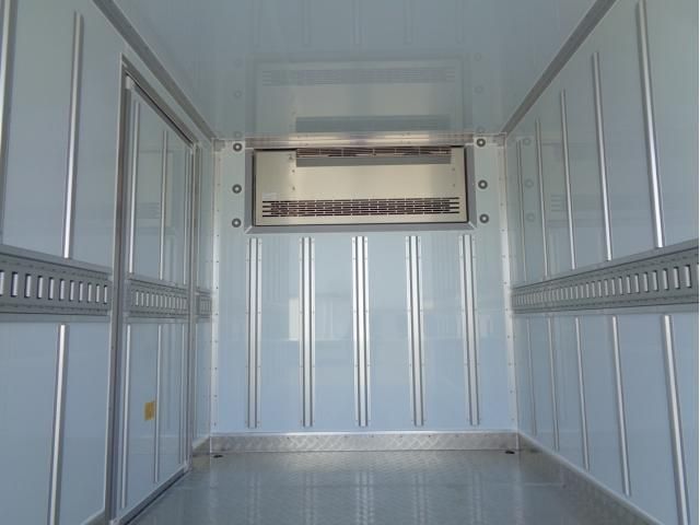 MITSUBISHI CANTER 2025