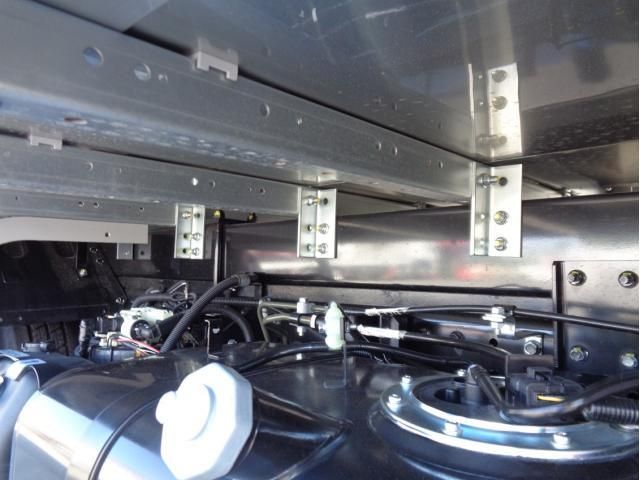 MITSUBISHI CANTER 2025