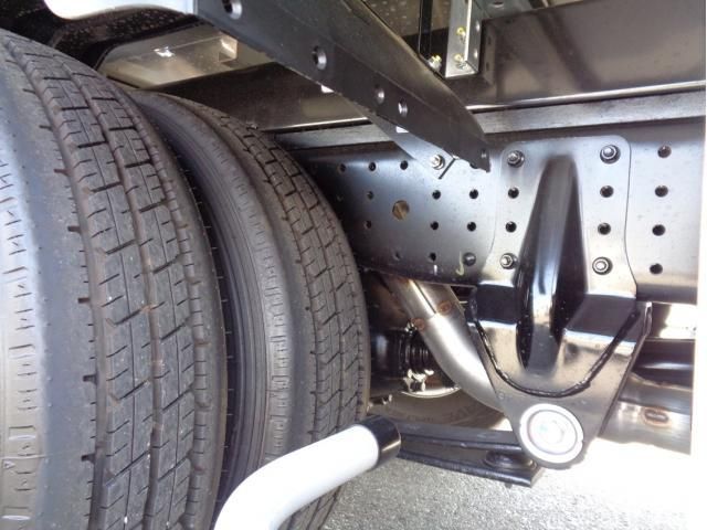 MITSUBISHI CANTER 2025