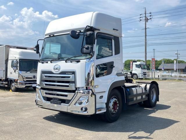 NISSAN DIESEL Quon 2020