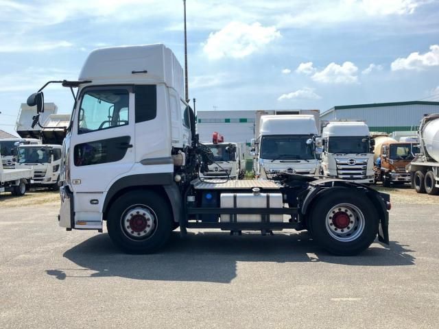 NISSAN DIESEL Quon 2020