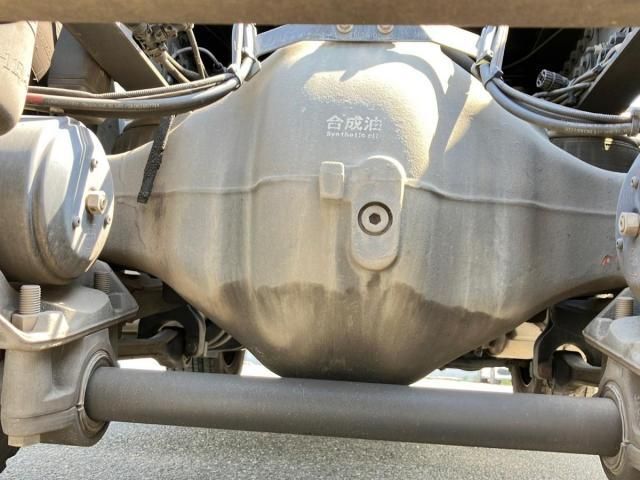 NISSAN DIESEL Quon 2020