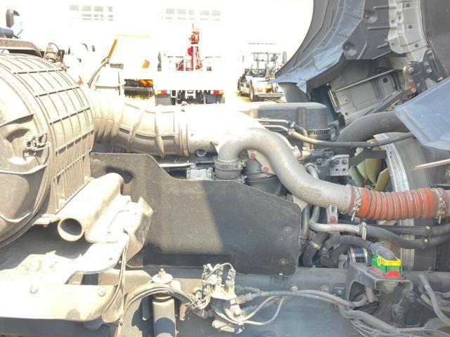 NISSAN DIESEL Quon 2020