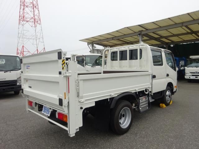 HINO DUTRO 2024