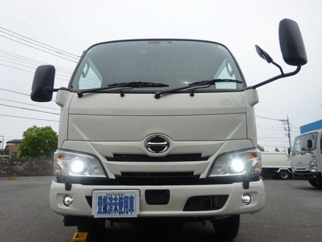 HINO DUTRO 2024