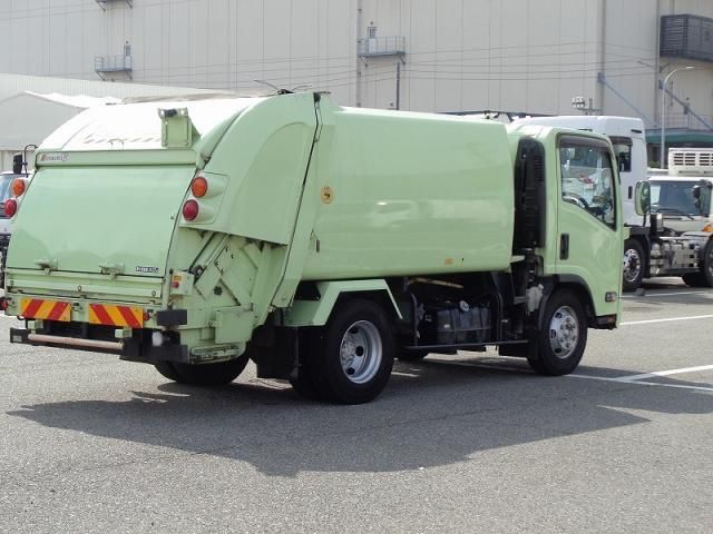 ISUZU ELF 2015
