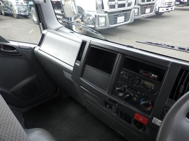 ISUZU ELF 2018