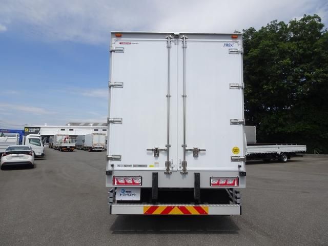 MITSUBISHI FUSOU SUPER GREAT 2024