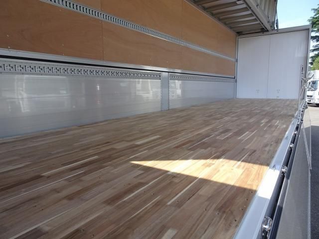 MITSUBISHI FUSOU SUPER GREAT 2024