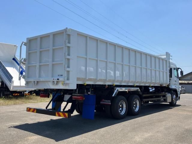 MITSUBISHI FUSOU SUPER GREAT 2025