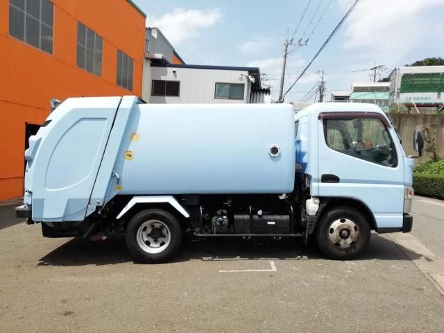 MITSUBISHI CANTER 2016