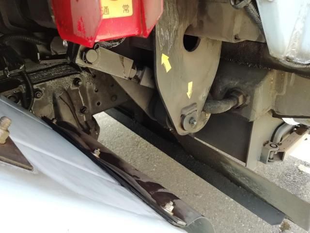 MITSUBISHI CANTER 2016