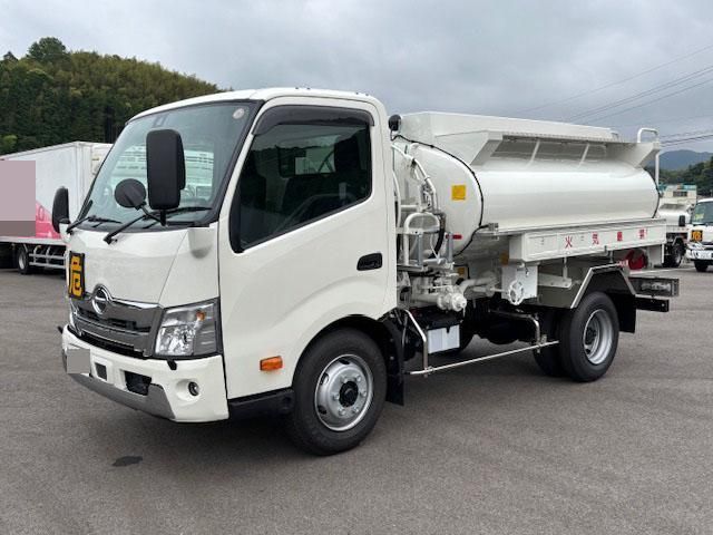 HINO DUTRO 2024