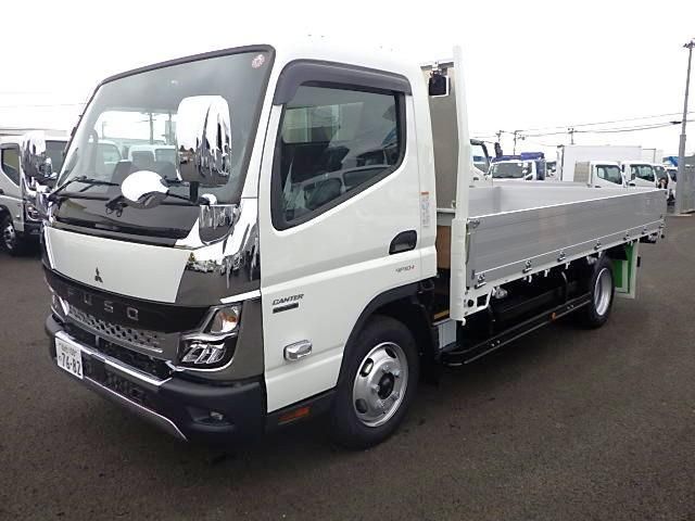 MITSUBISHI CANTER 2024