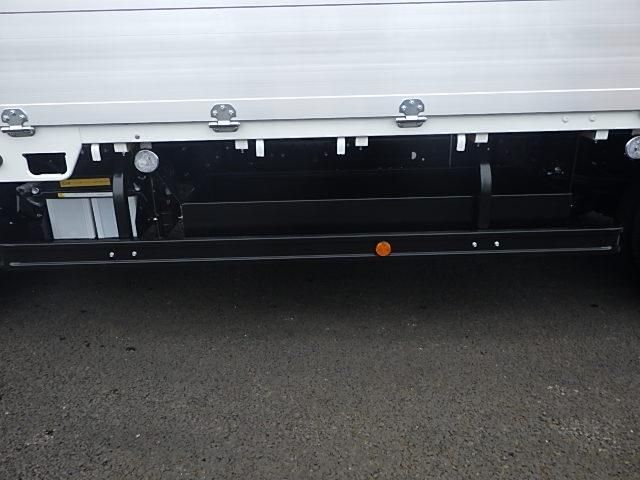 MITSUBISHI CANTER 2024