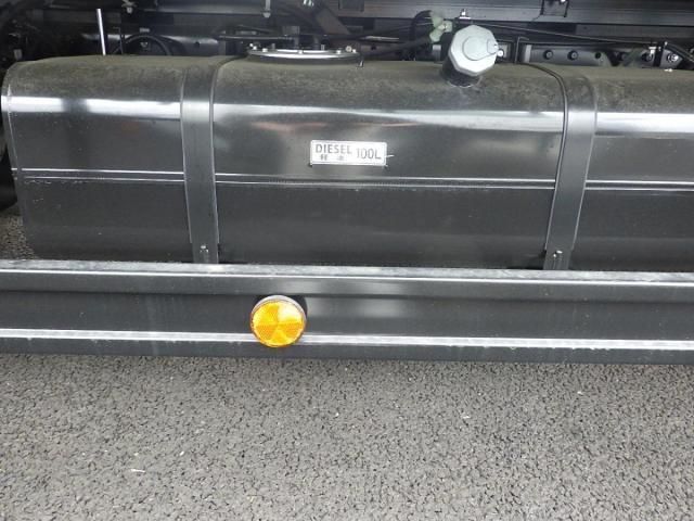 MITSUBISHI CANTER 2024