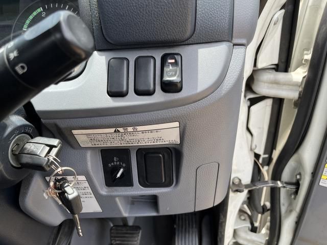 MITSUBISHI CANTER 2014