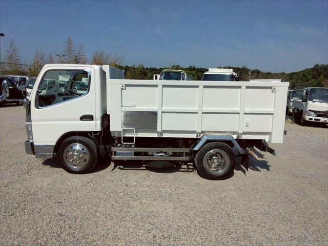 MITSUBISHI CANTER 2006