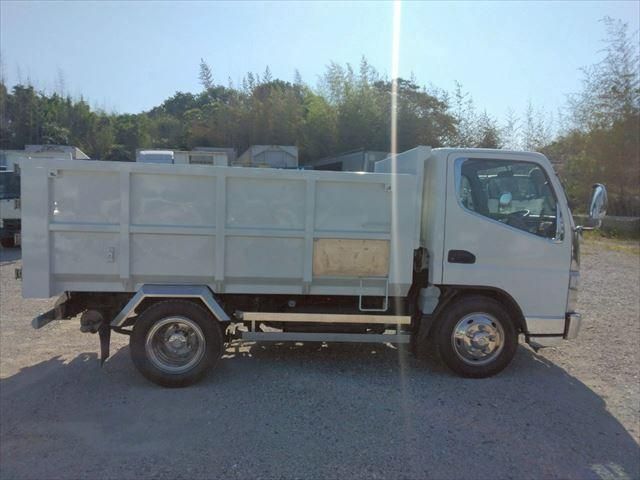 MITSUBISHI CANTER 2006
