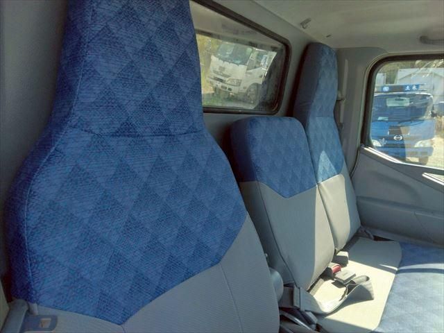 MITSUBISHI CANTER 2006