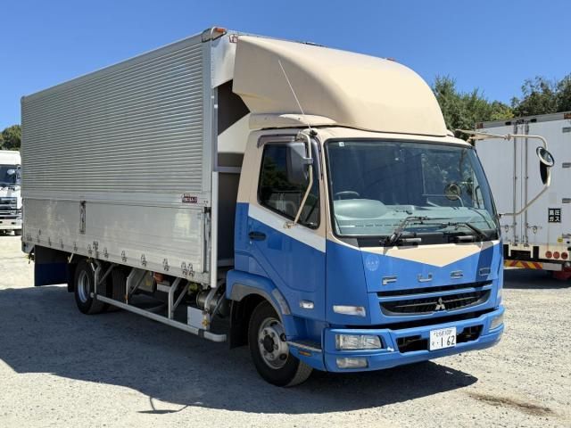 MITSUBISHI FUSOU FIGHTER 2011