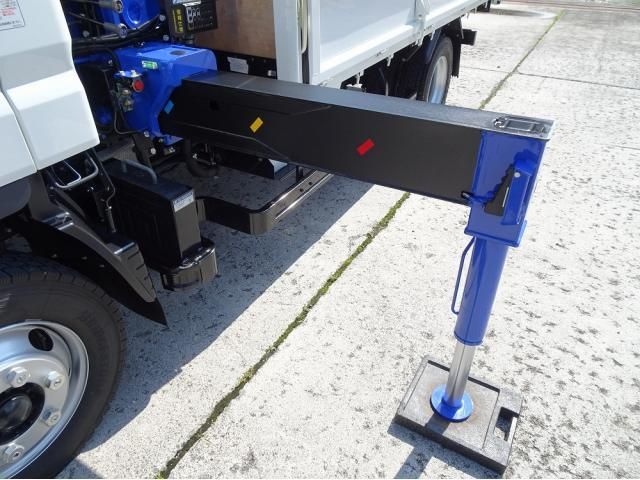 MITSUBISHI CANTER 2025