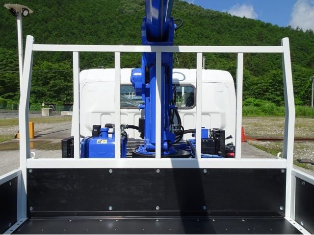 MITSUBISHI CANTER 2025