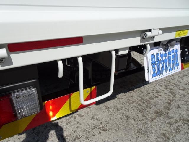 MITSUBISHI CANTER 2025