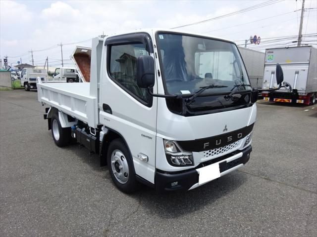 MITSUBISHI CANTER 2024