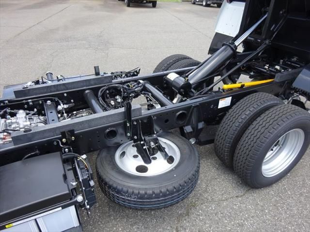 MITSUBISHI CANTER 2024