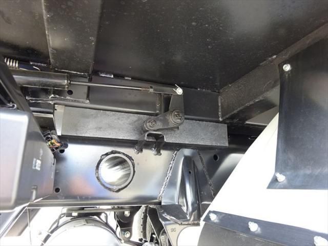 MITSUBISHI CANTER 2024