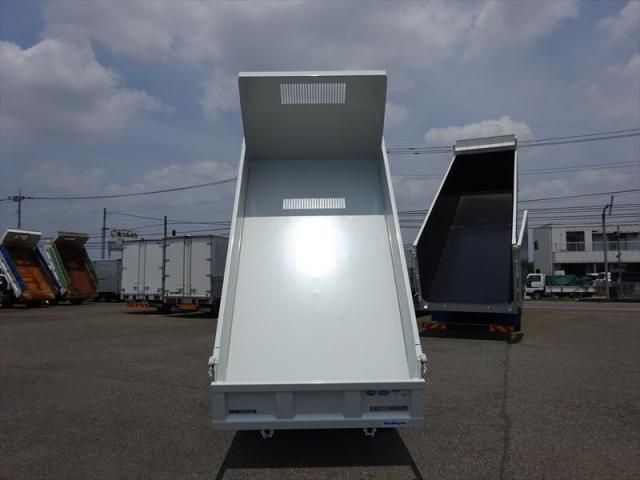 MITSUBISHI CANTER 2024