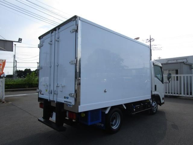 ISUZU ELF 2021