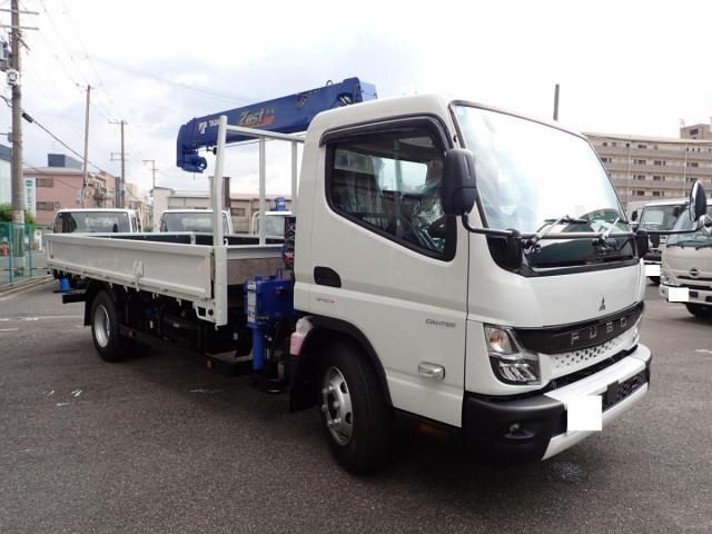MITSUBISHI CANTER 2025