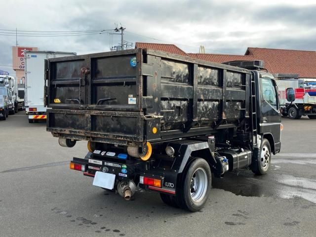 MITSUBISHI CANTER 2021
