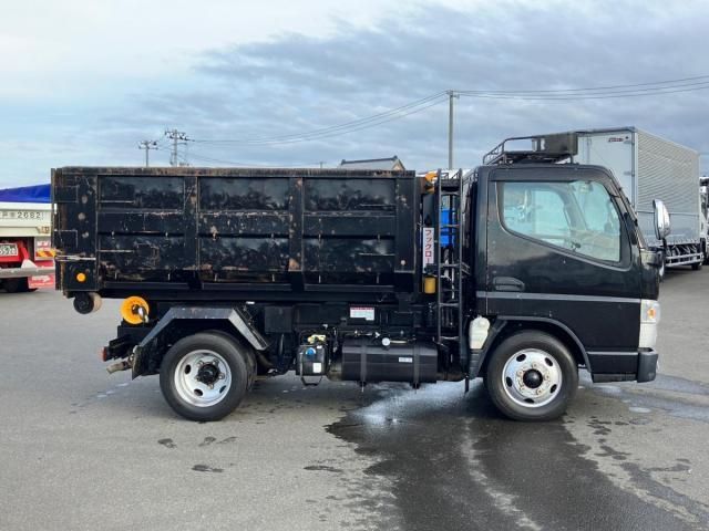 MITSUBISHI CANTER 2021