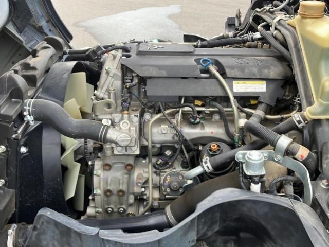 MITSUBISHI CANTER 2021