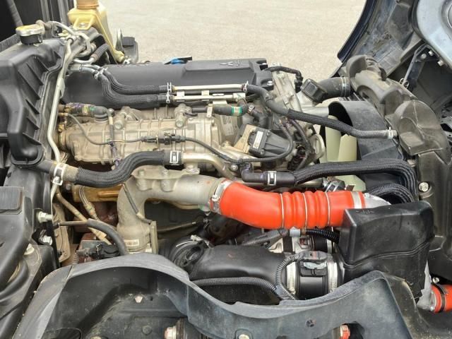 MITSUBISHI CANTER 2021