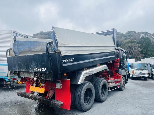 MITSUBISHI FUSOU SUPER GREAT 2013