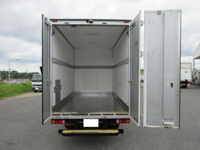 MITSUBISHI CANTER 2015