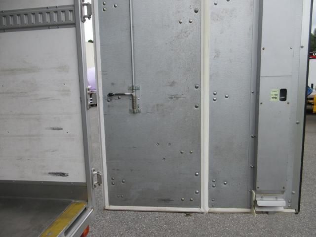 MITSUBISHI CANTER 2015